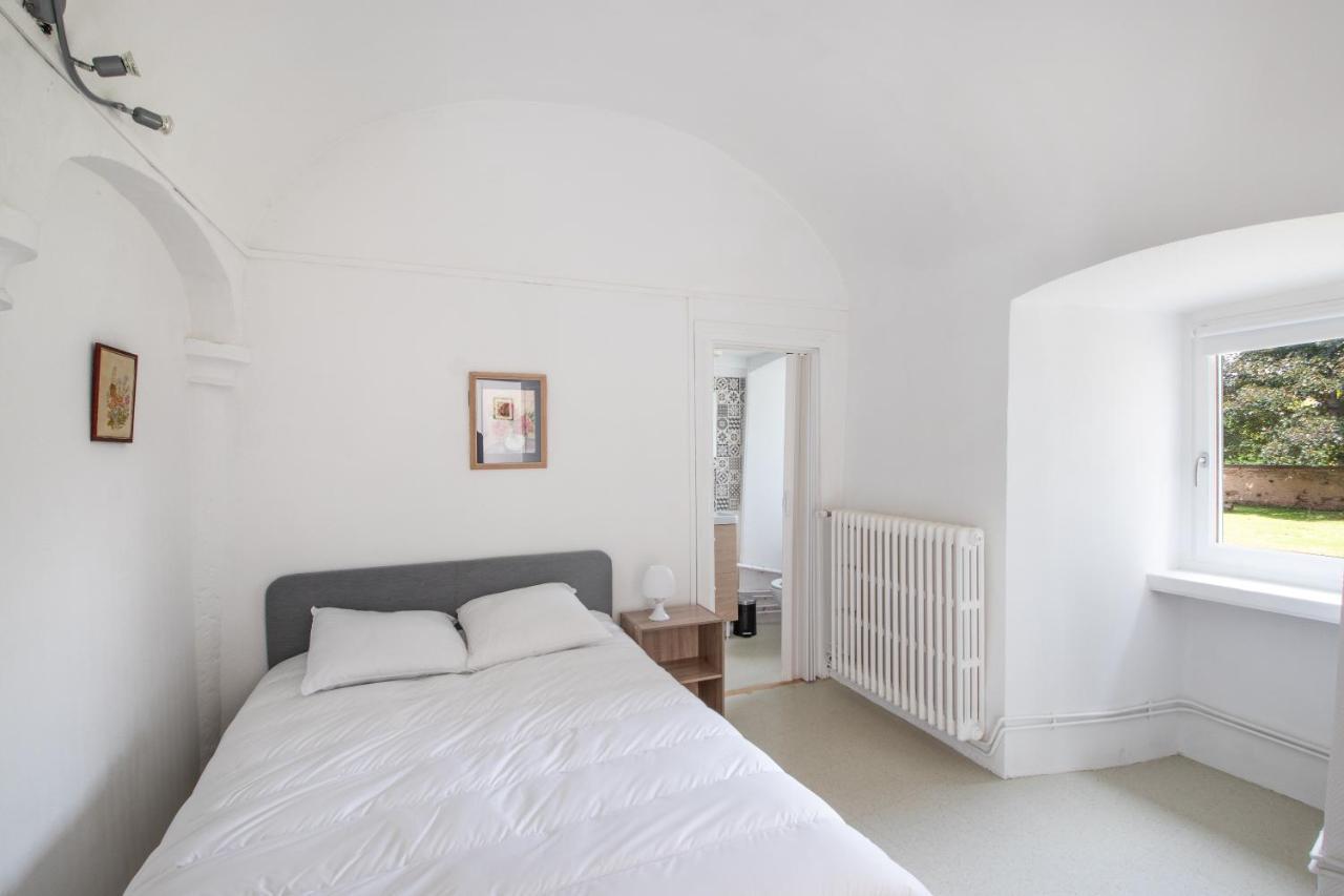 Cabana & Le Gite De La Tour - Proche Macon Nord Lugny Екстериор снимка